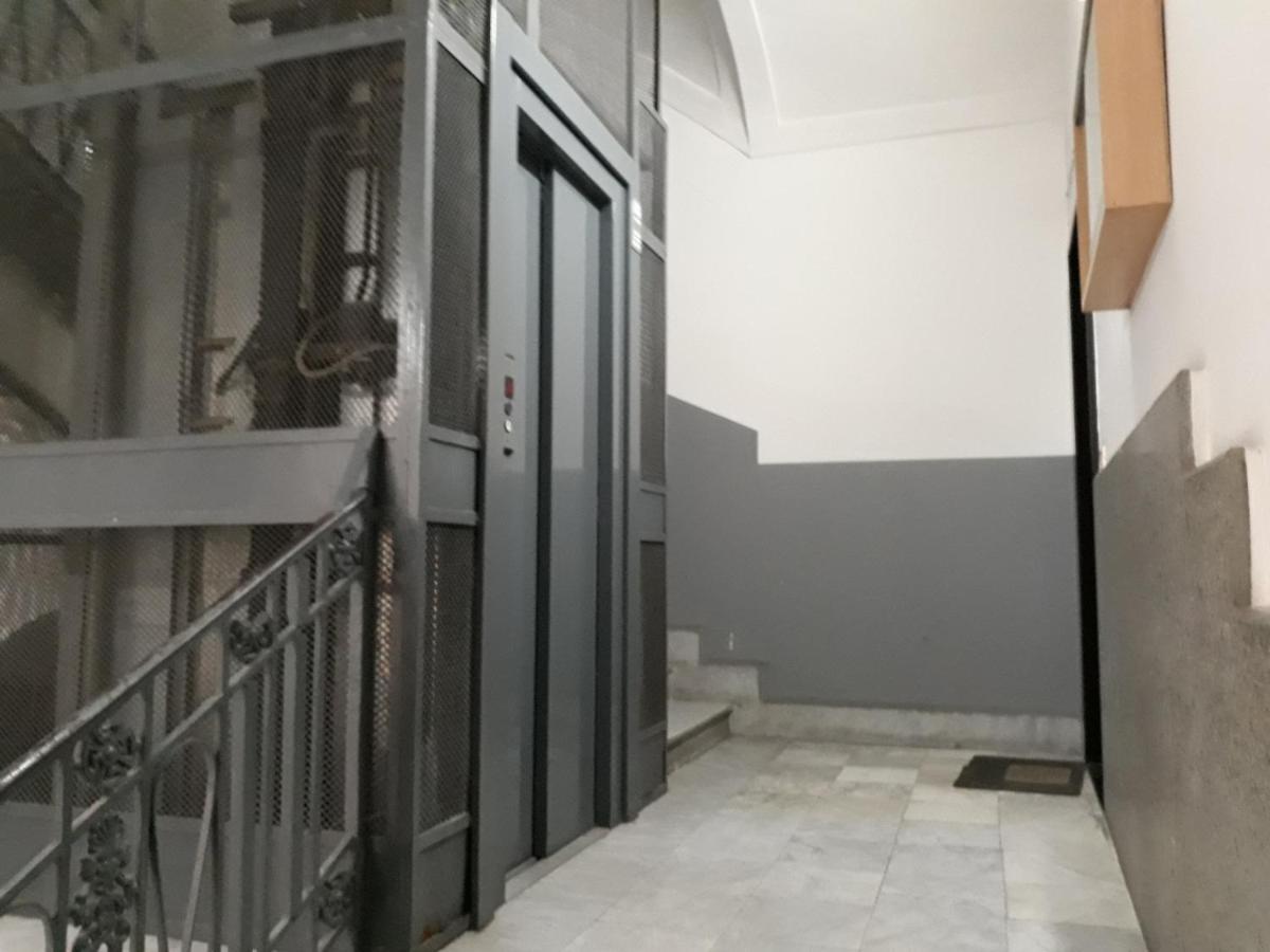 Appartamento City Center 나폴리 외부 사진